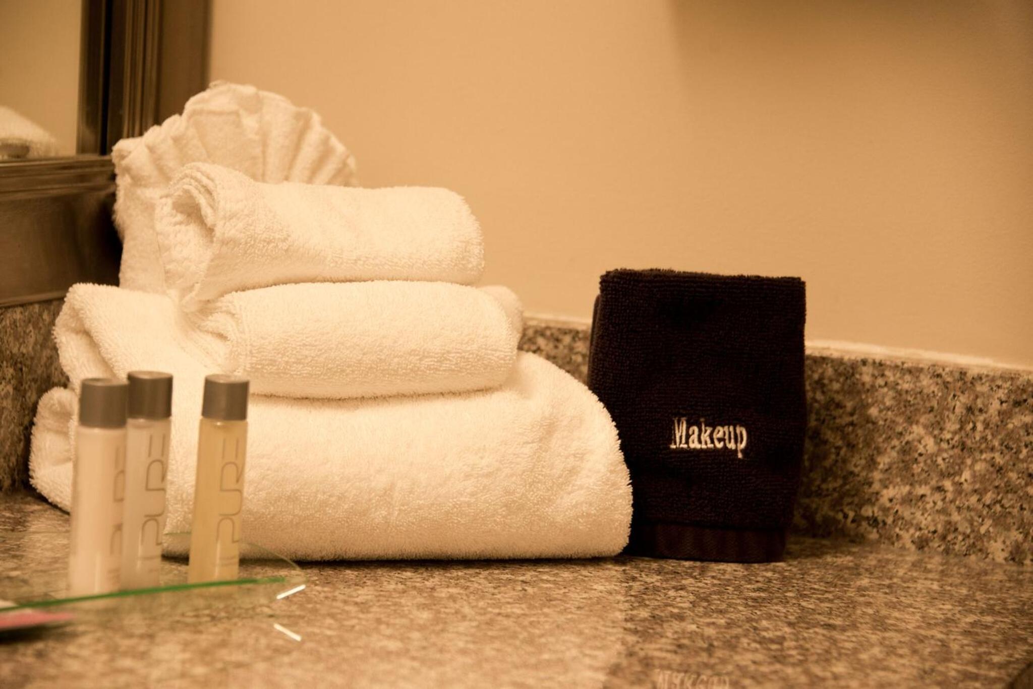 King Room with Sofa Bed - Non-Smoking