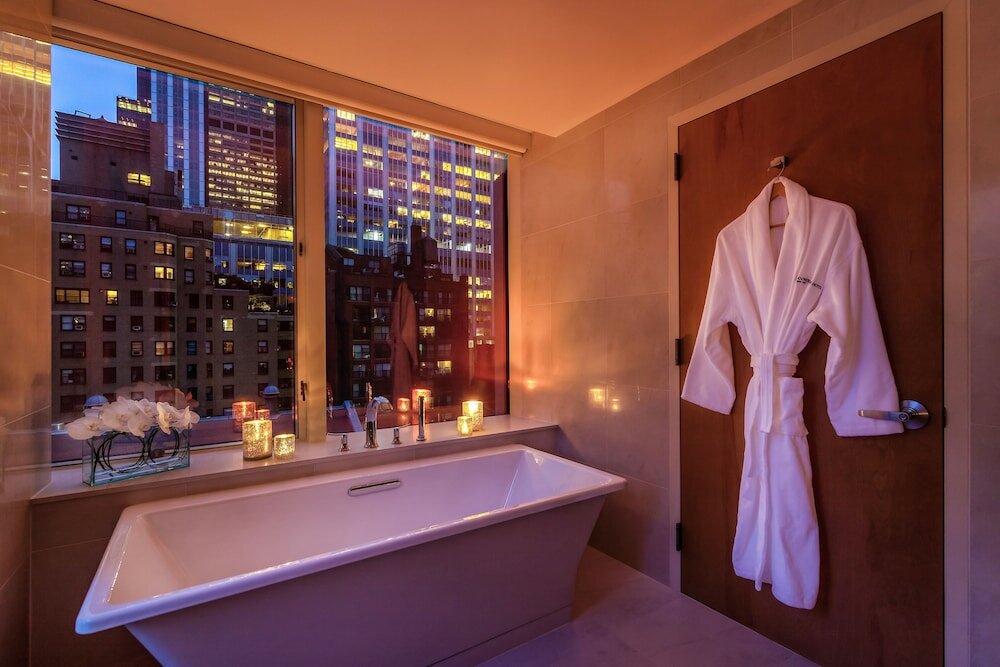 Deluxe Suite, Multiple Beds