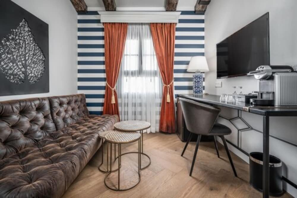 Family Studio Suite