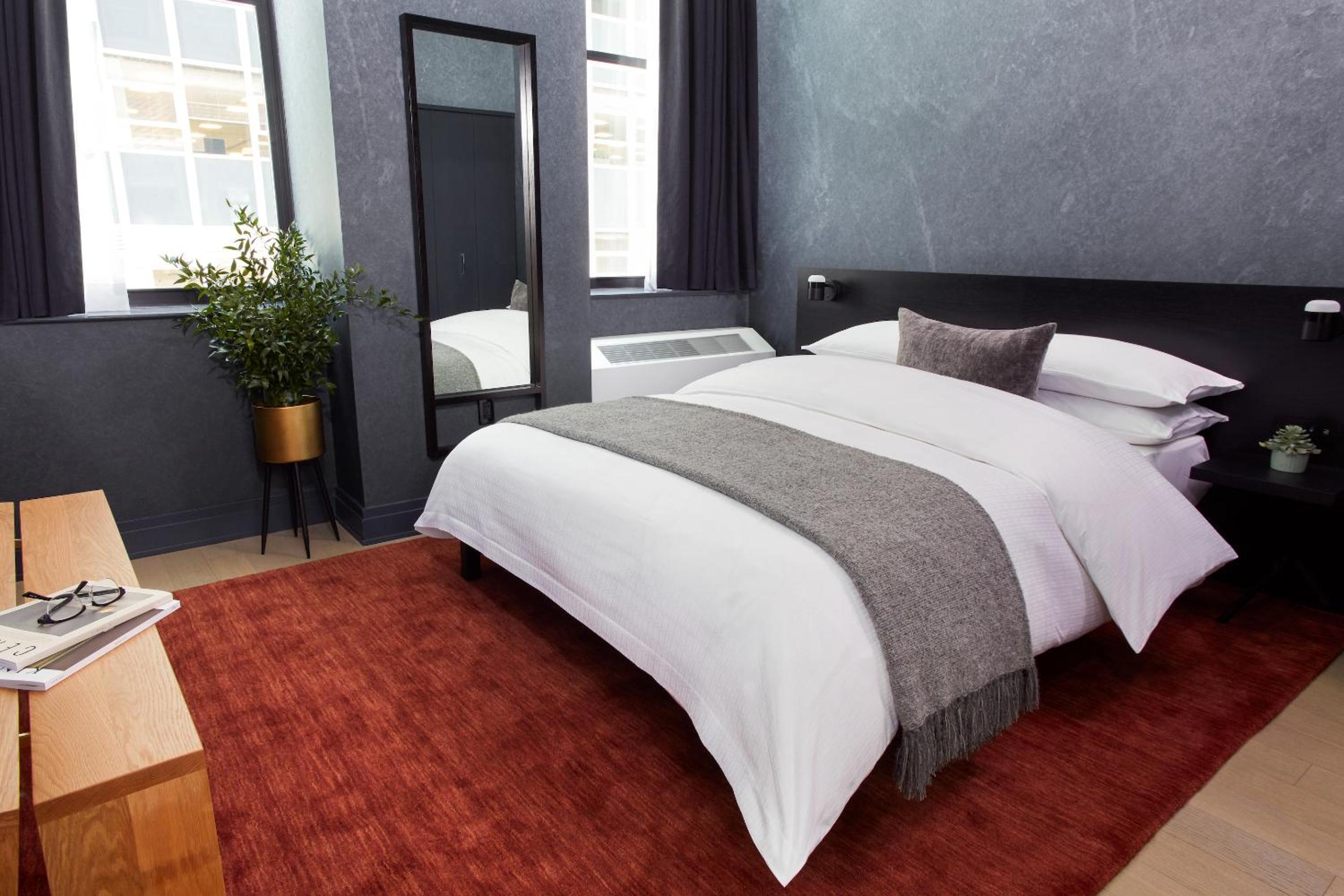 Accessible Two Bedroom, King (24/7 Front Desk)