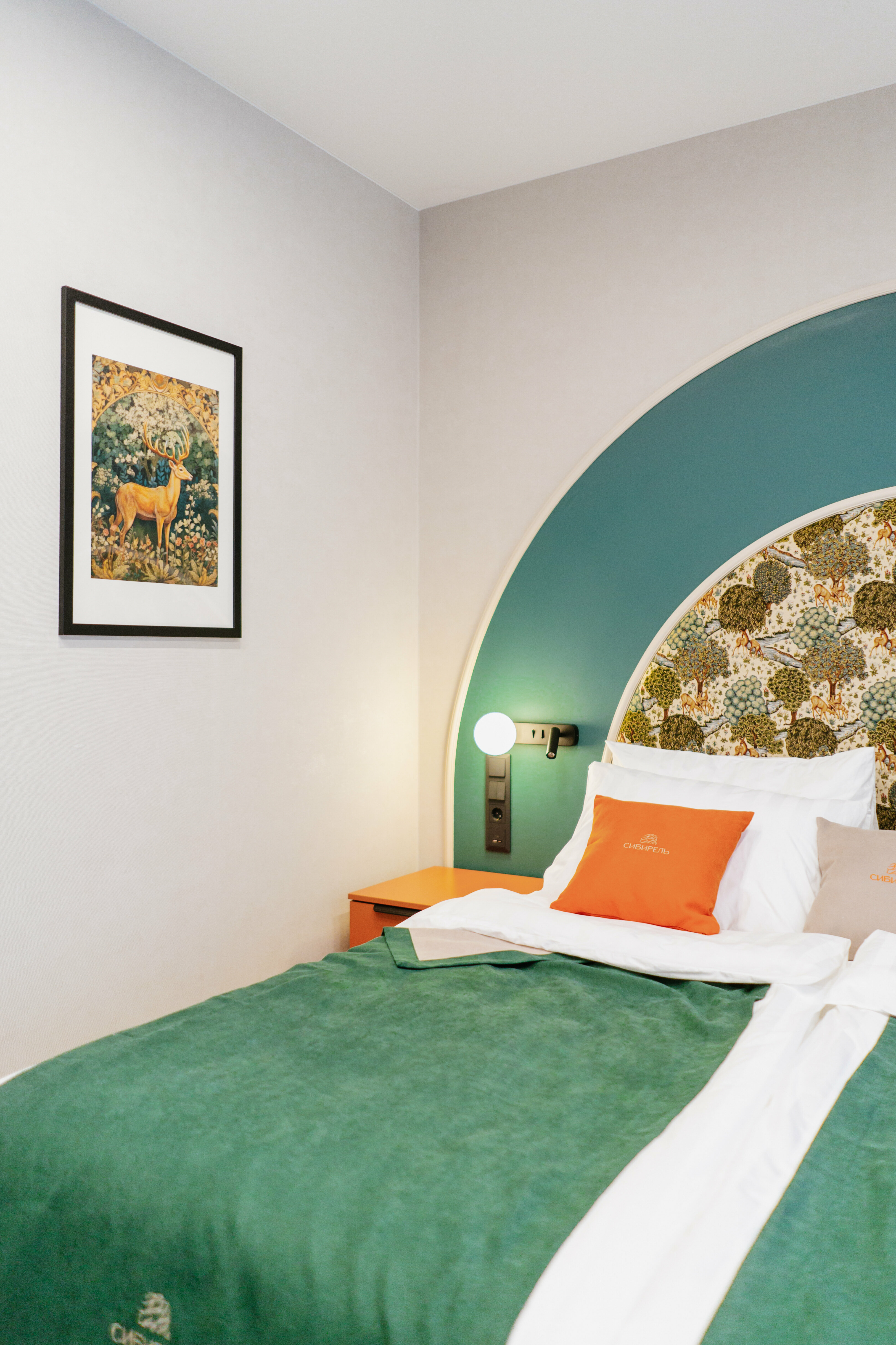 Улучшенный номер с кроватью размера «king-size»