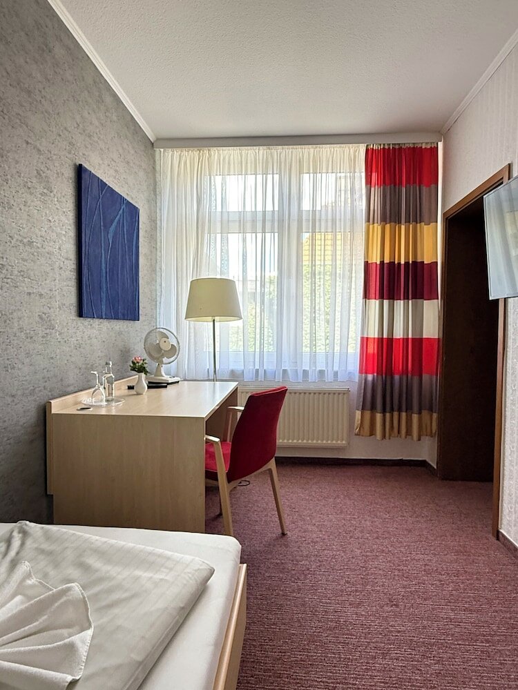 Comfort Single Room