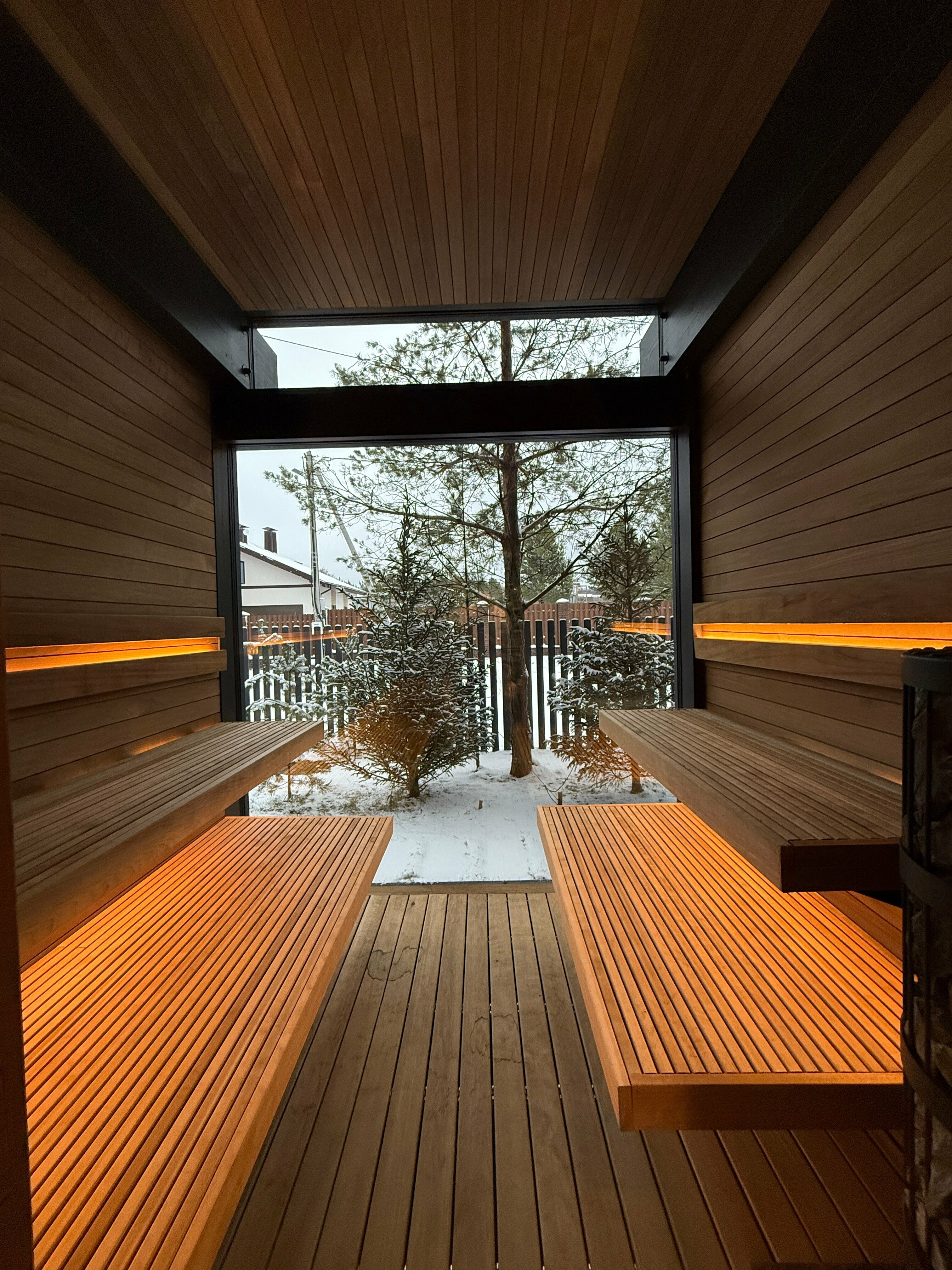 Коттедж с собственным бассейном