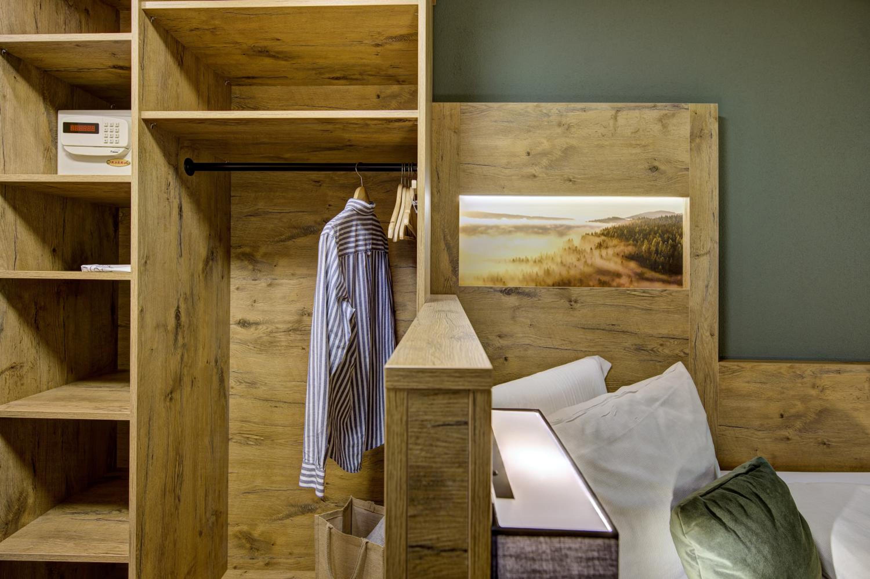 Hillside Single Room