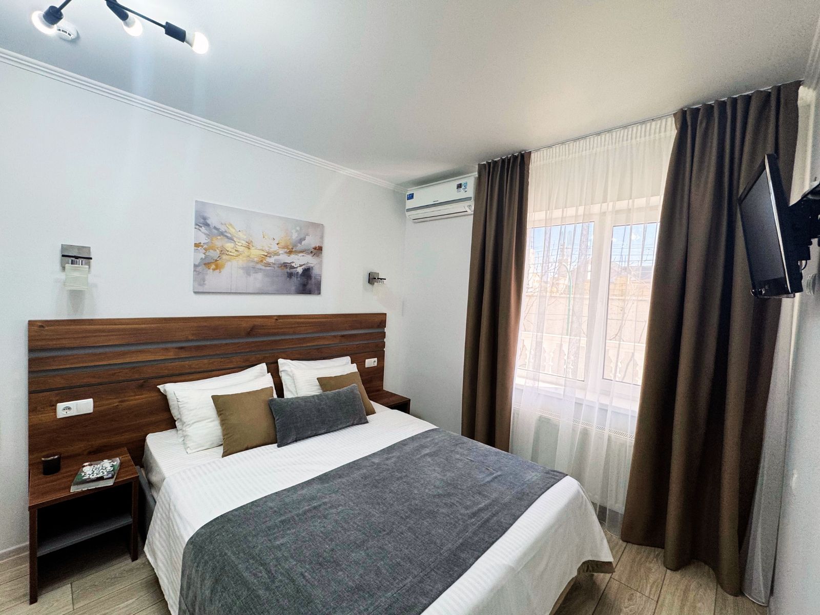 Люкс с балконом