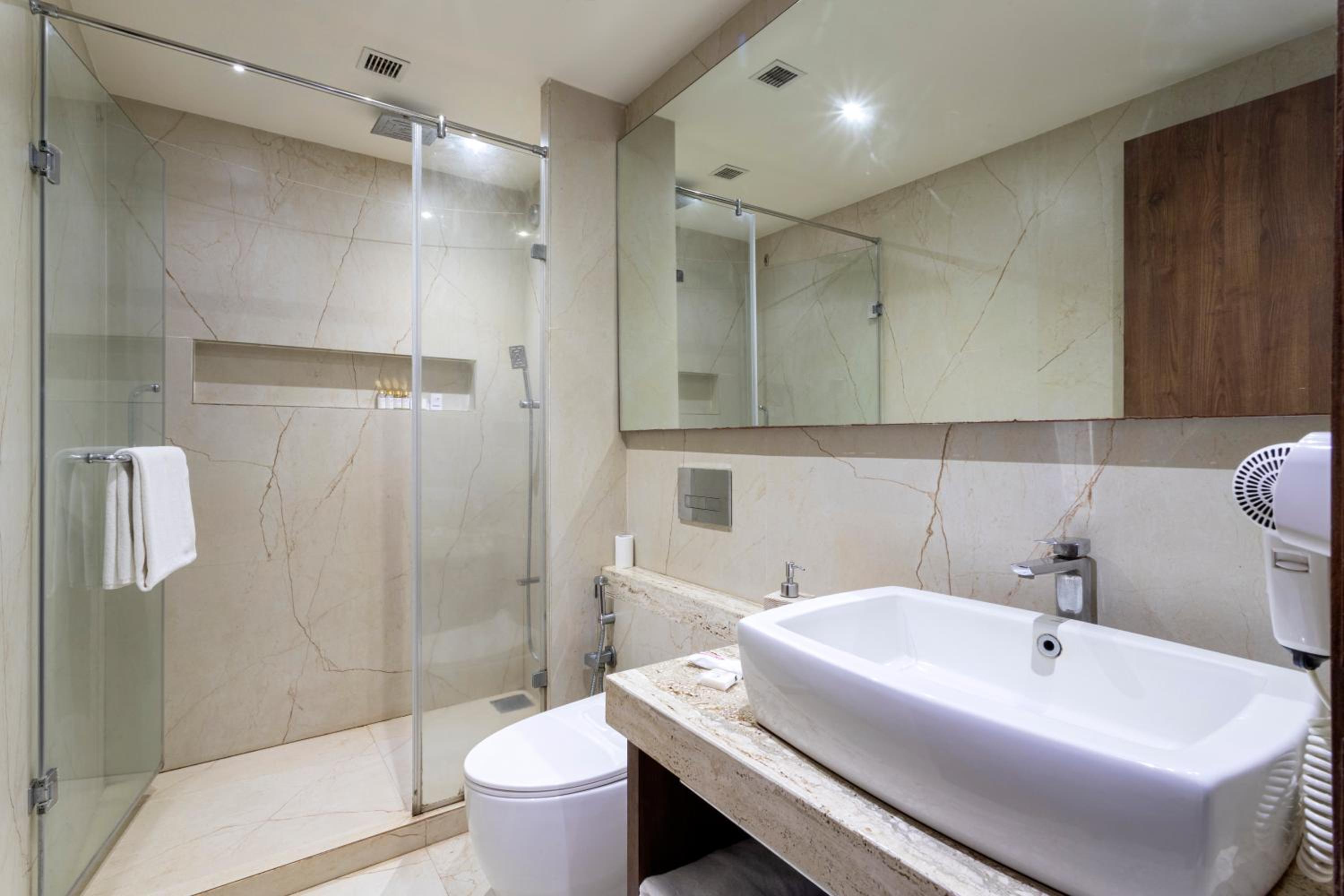 Superior Deluxe Room with Balcony (with complimentary Kayaking and 20% off on Massage session)