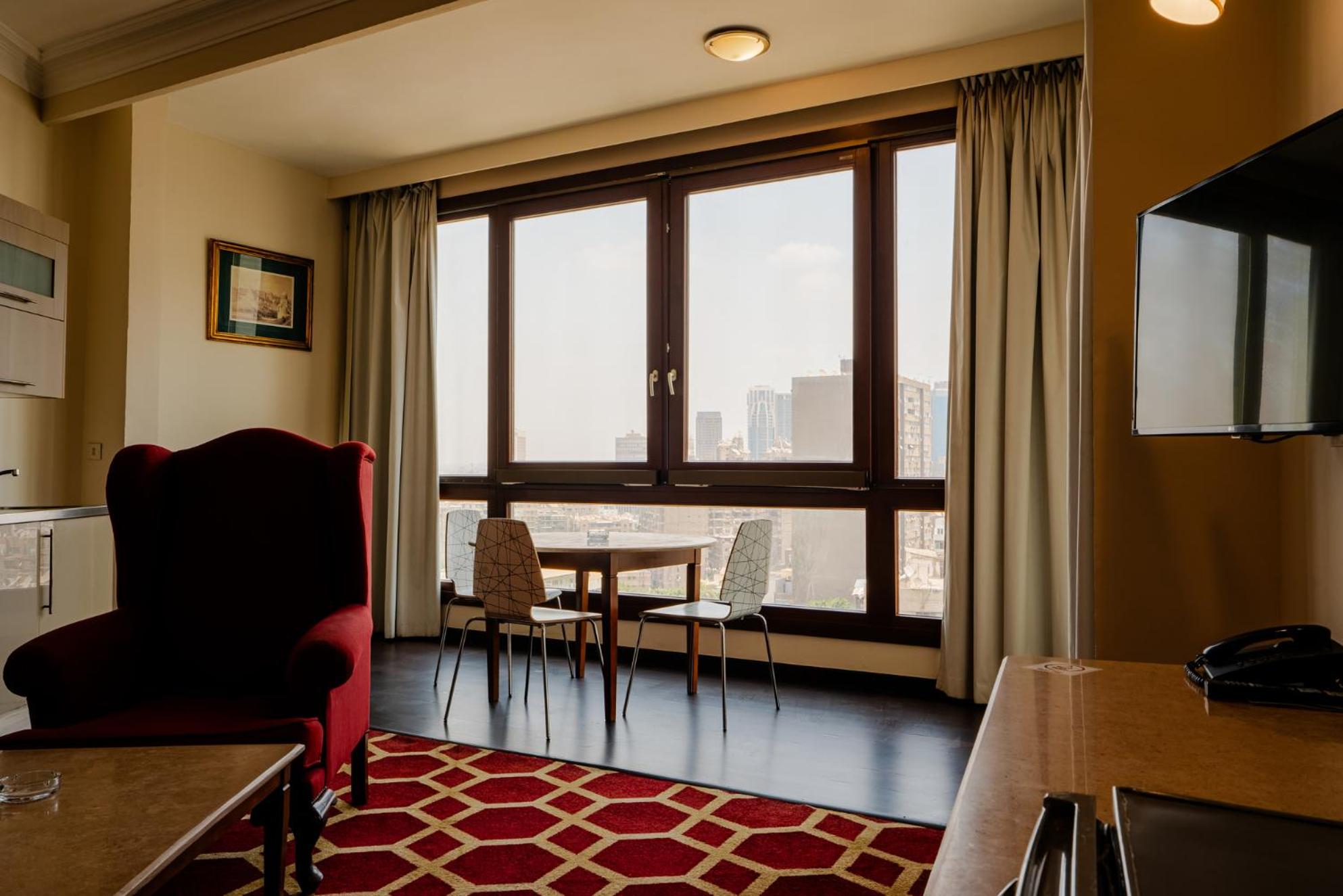 Superior King Suite