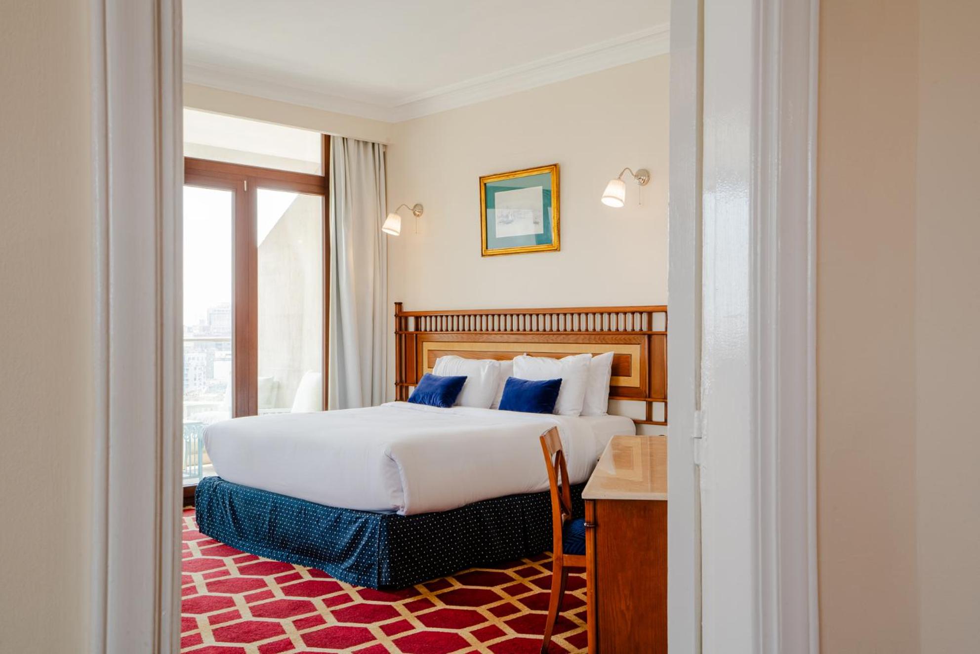 Superior King Suite