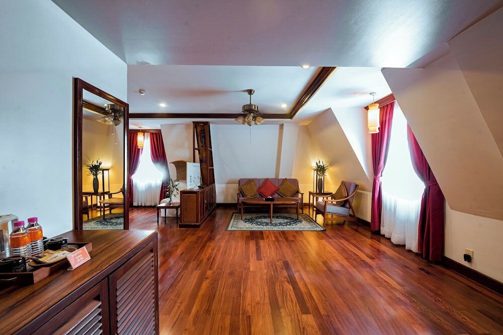 Penthouse Suite