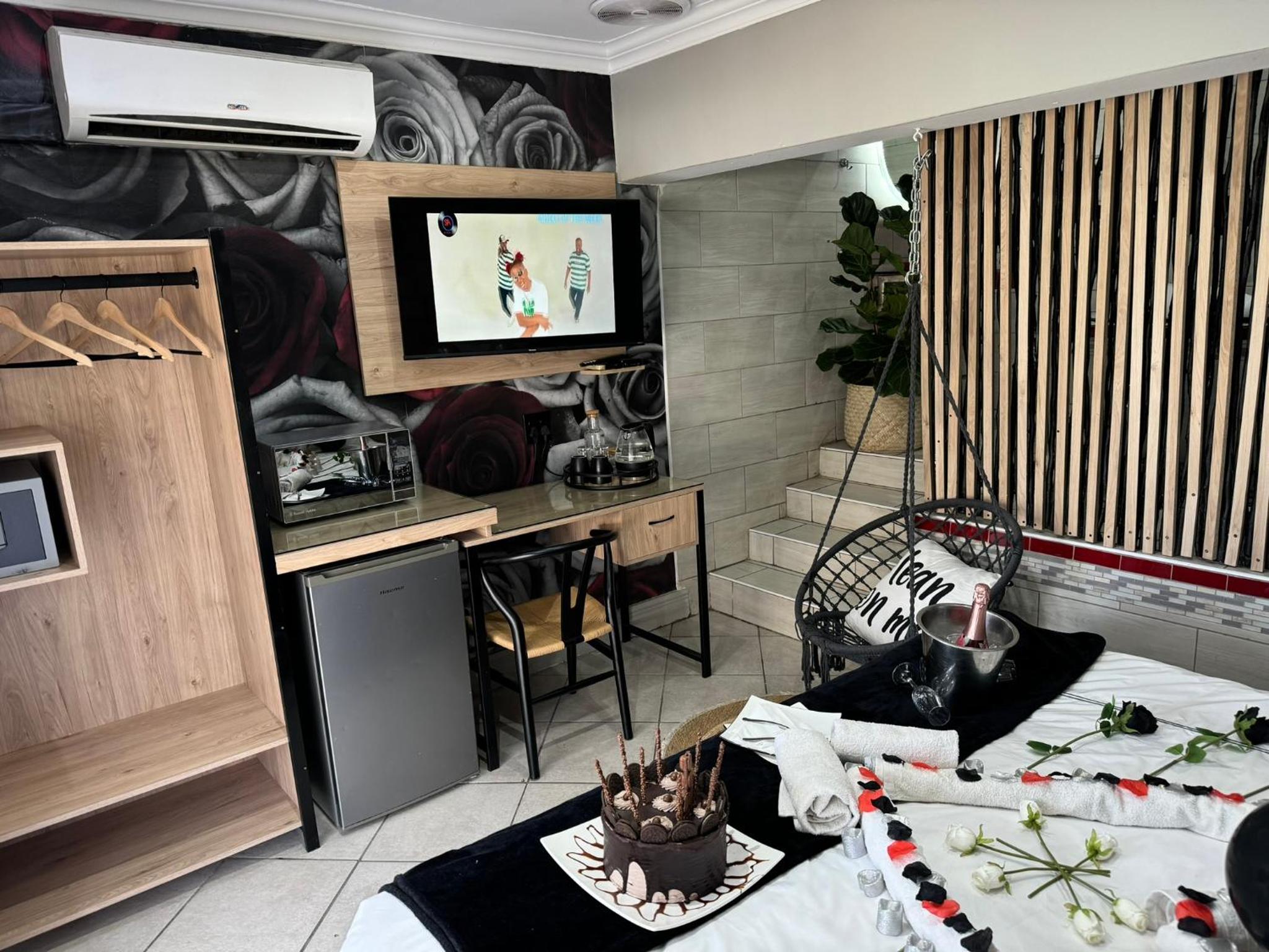 Deluxe Double Room With Jacuzzi Bath
