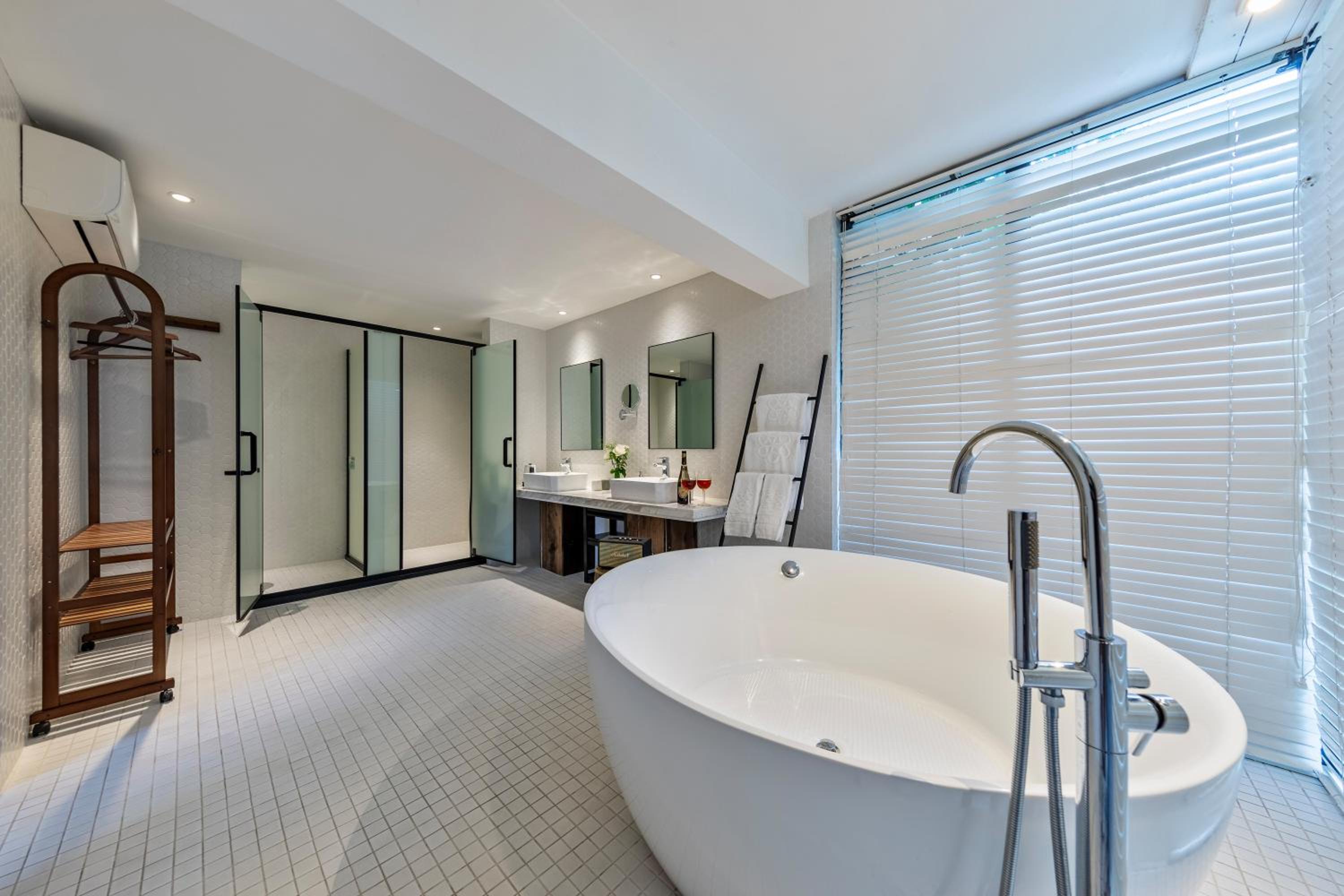 Suite with Garden View