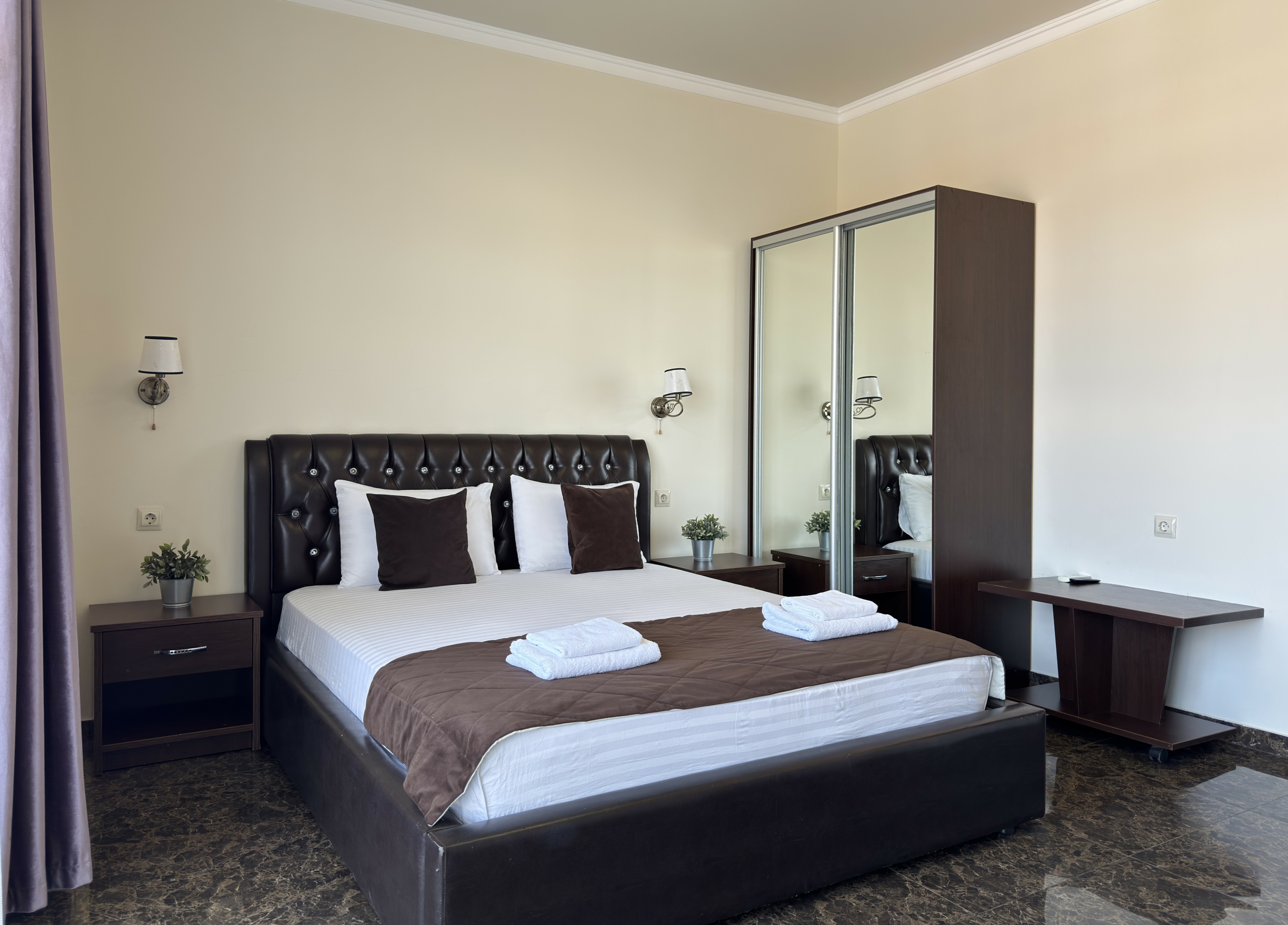 ПОЛУЛЮКС (КОРПУС МАНОЛИС) с лоджией