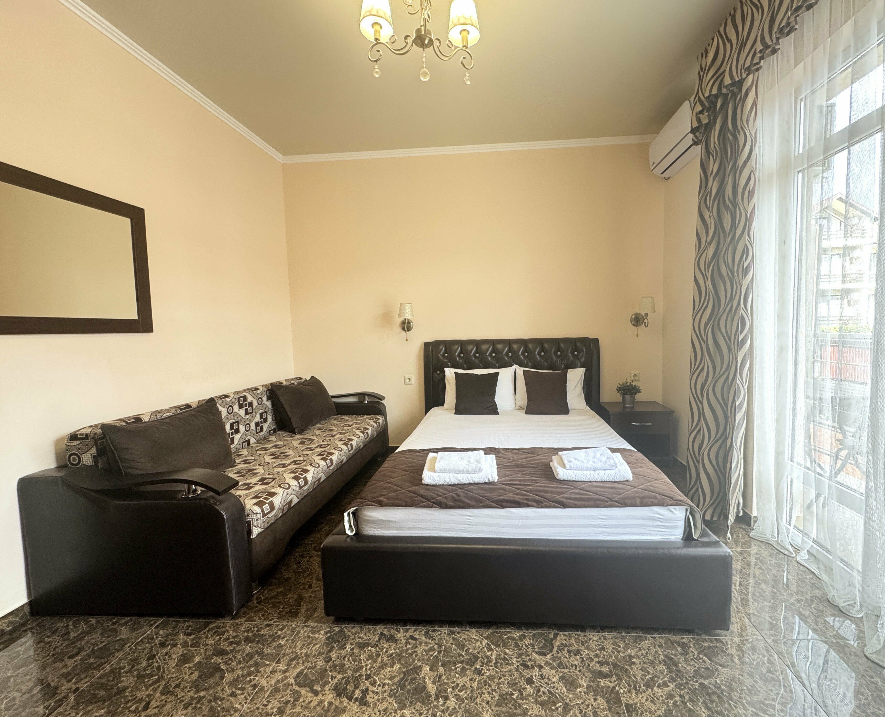 КОМФОРТ (КОРПУС МАНОЛИС) с балконом