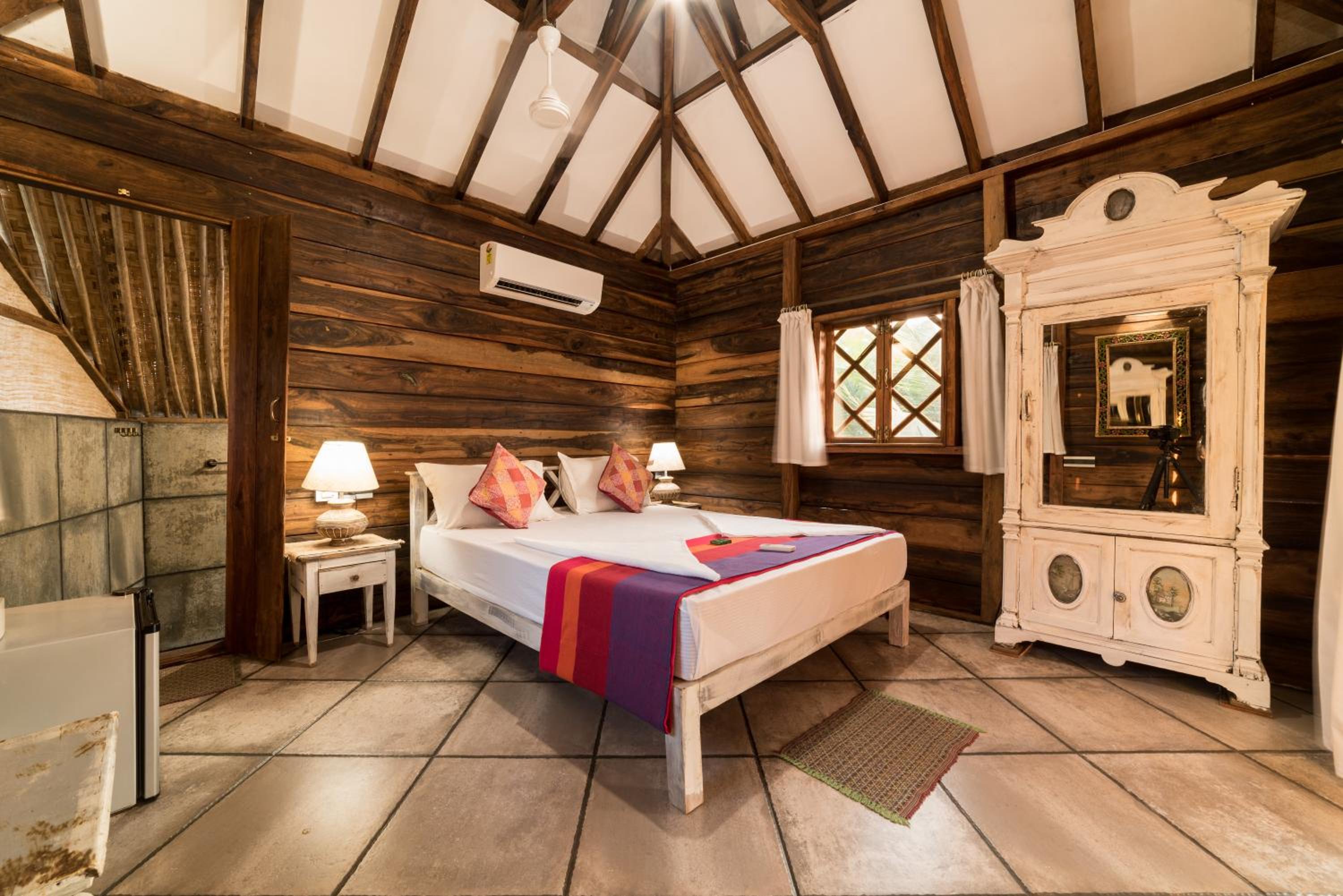 Oceanside wooden Cottage
