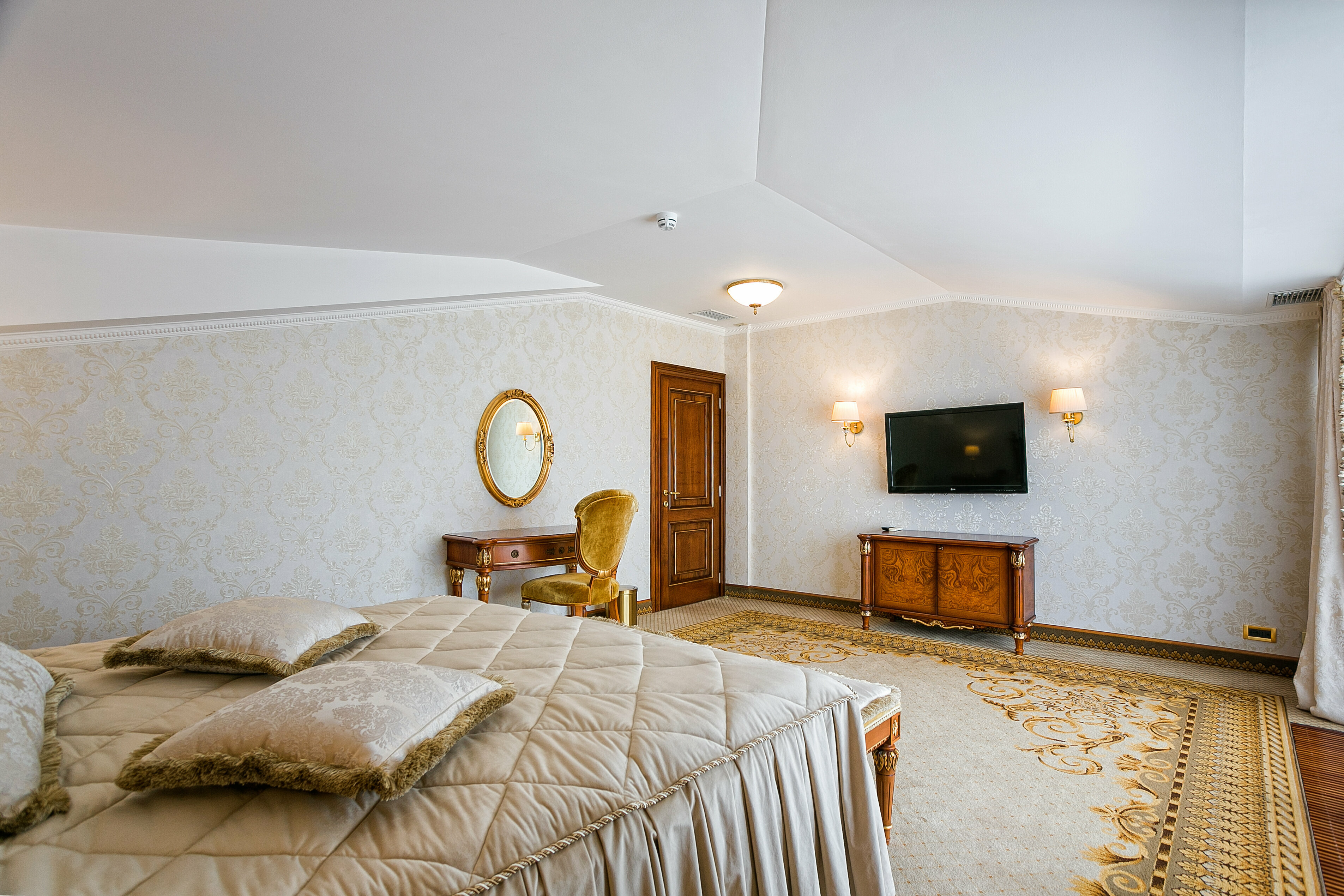 АПАРТАМЕНТЫ "БРЮССЕЛЬ"