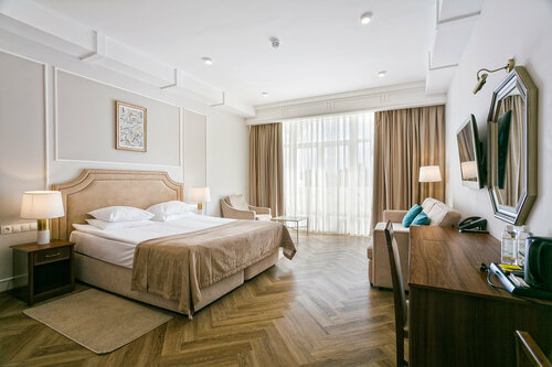 СУПЕРИОР С ВИДОМ НА МОРЕ