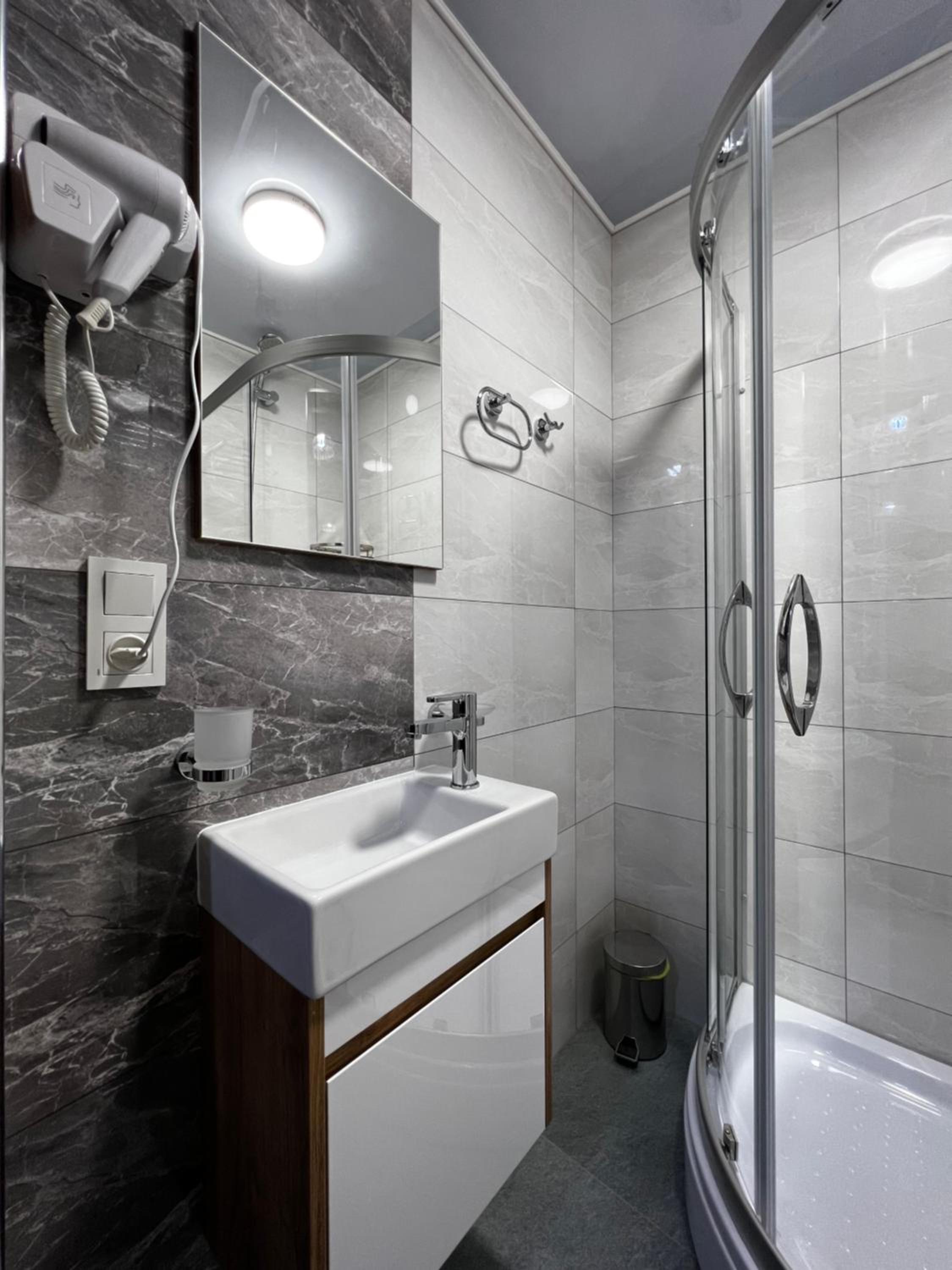 Twin Room With Shared Bathroom