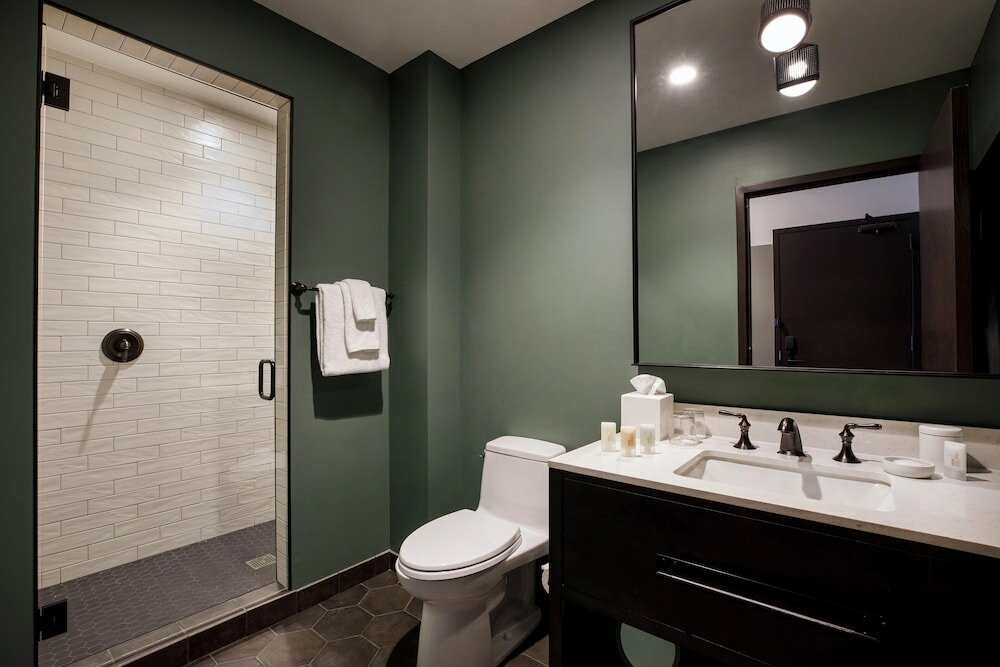 Suite, 1 Bedroom, Corner