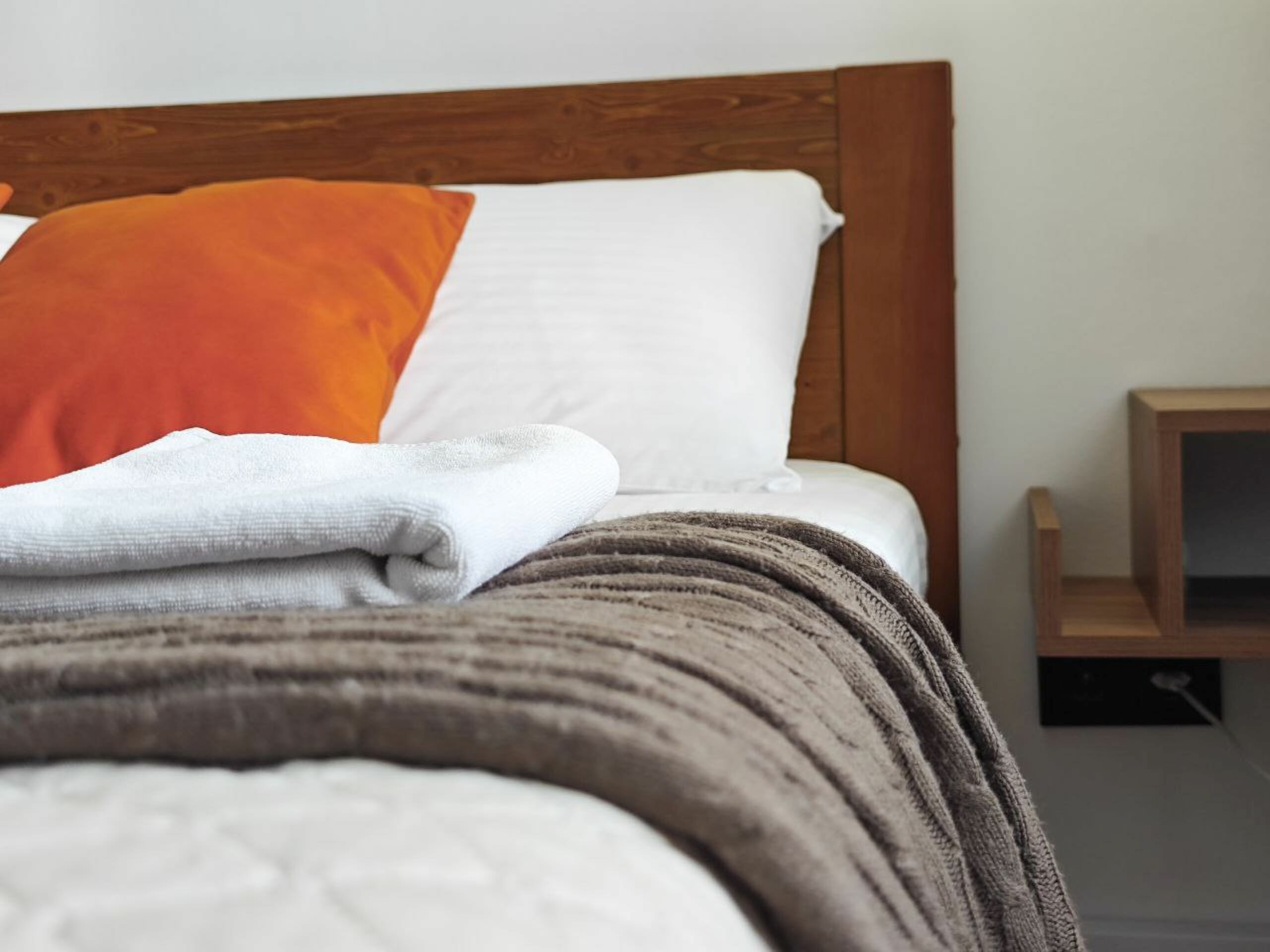 Квартира на высоком этаже с видом на город и облака в ЖК Акварель