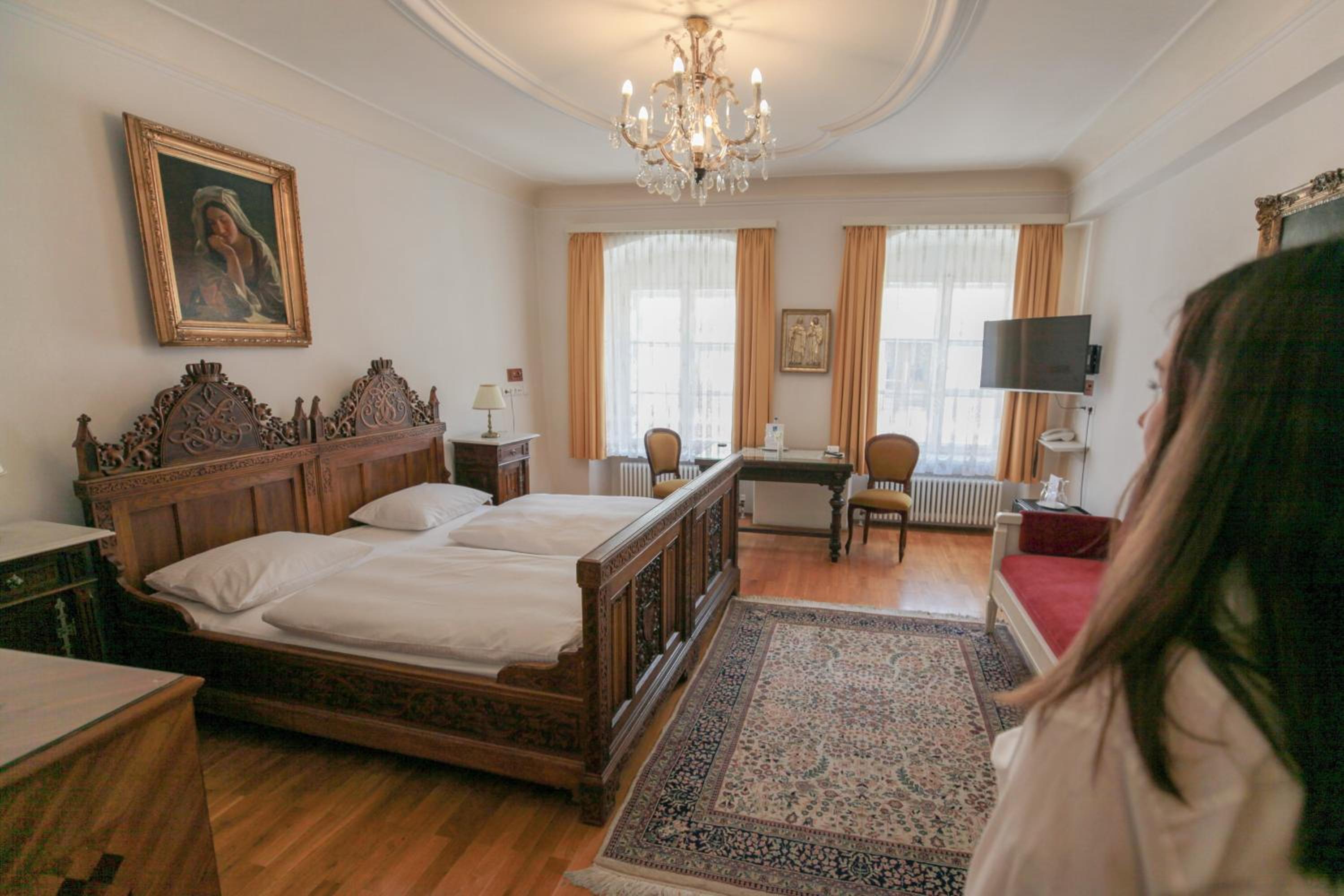 Superior Deluxe Double or Twin Room 
