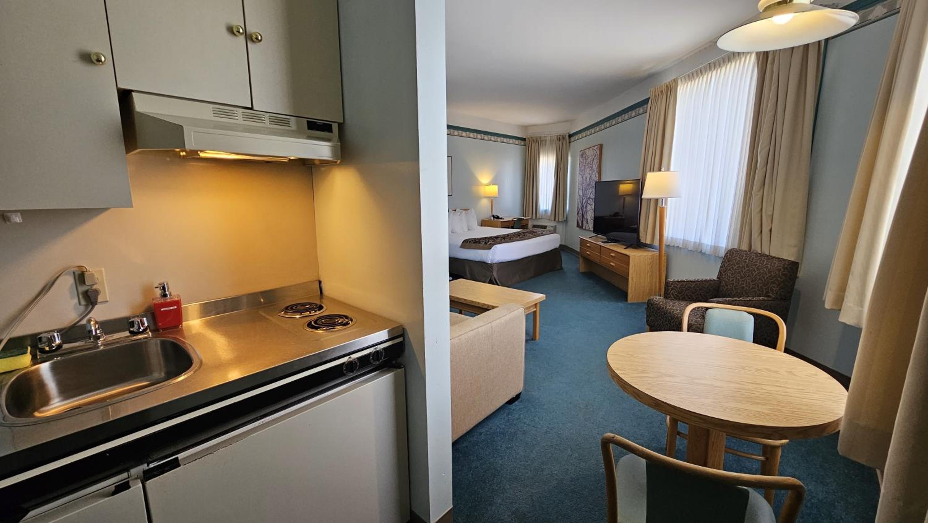 Executive King Room (NOT Pet Friendly)