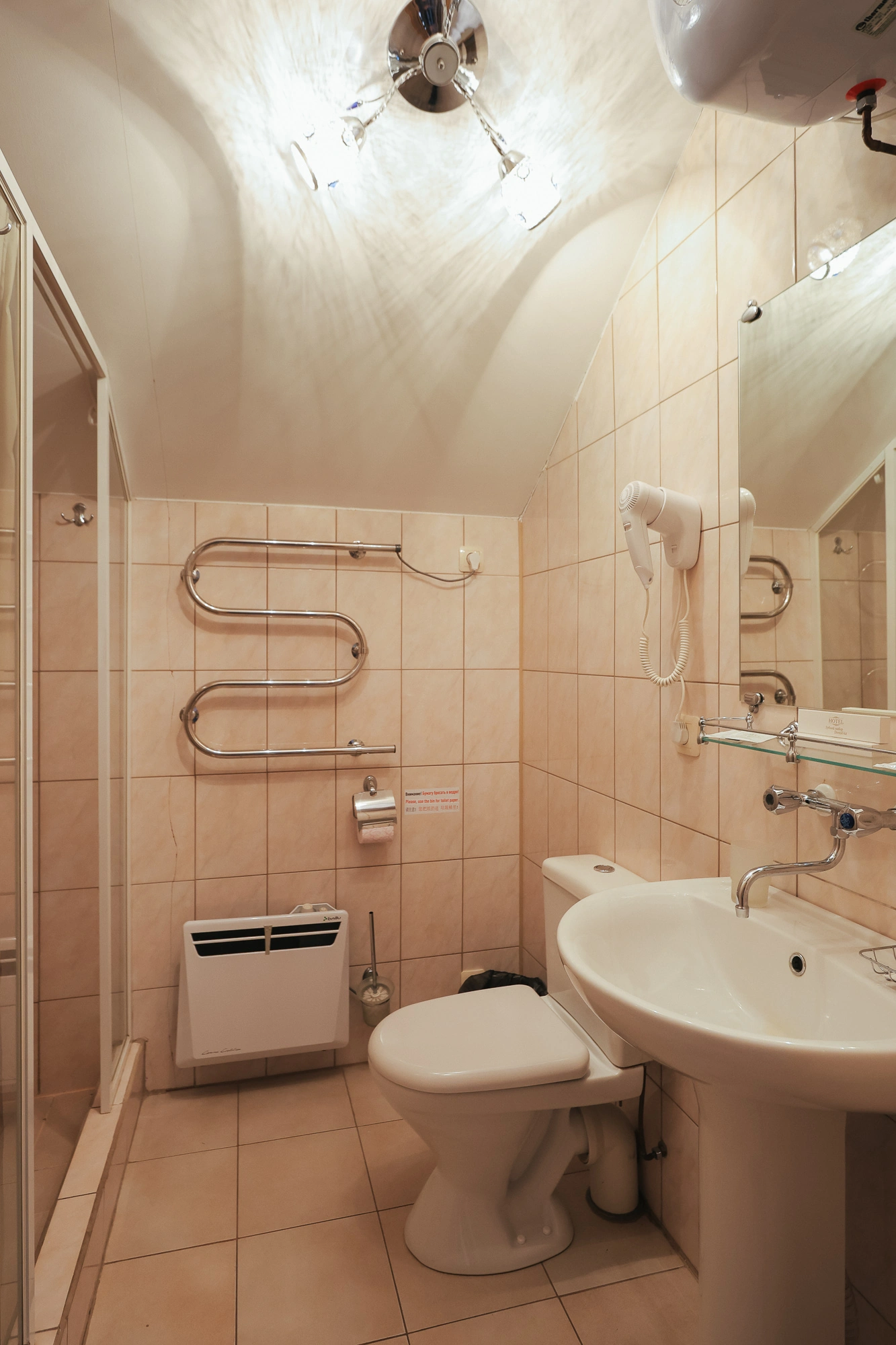 Двухместный с 1 кроватью или 2 отдельными кроватями и диван