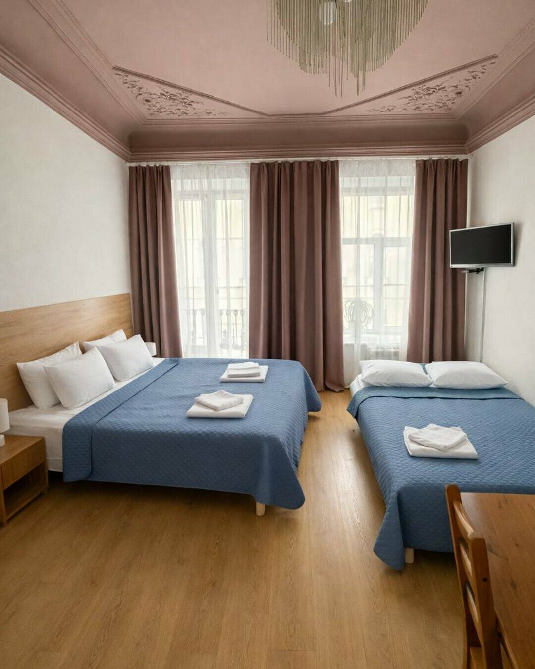 Улучшенный четырехместный номер