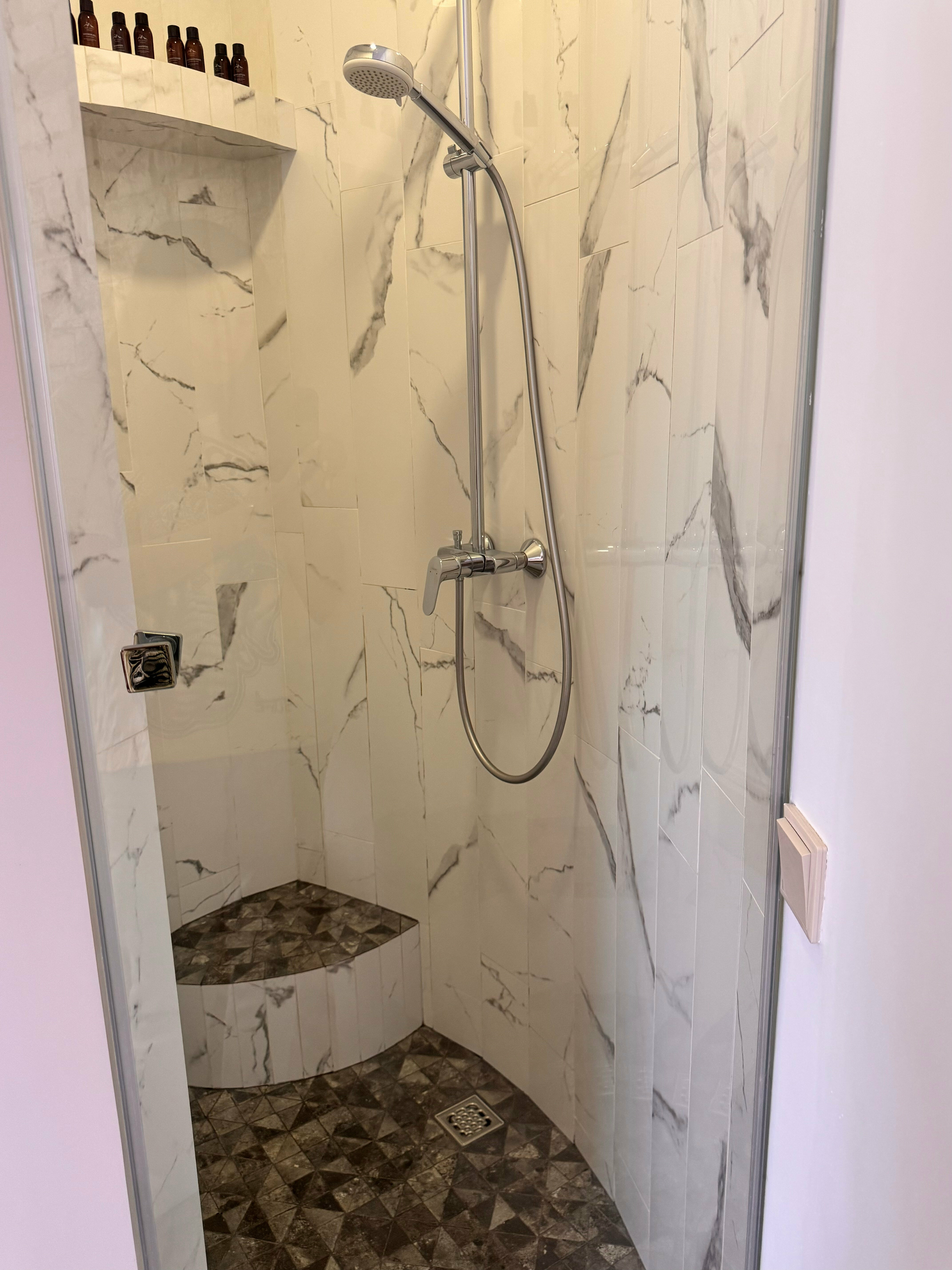 🏡ЛАЙТ СКАЙ ДИЗАЙН-СТУДИЯ | 28 м²