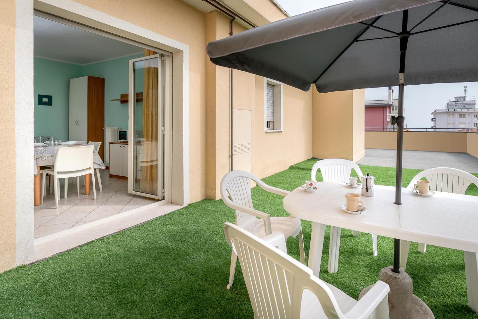 Apartment with Terrace
