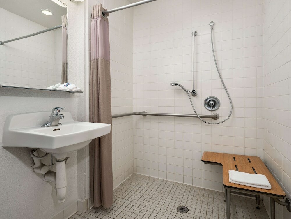 Standard Room, 2 Double Beds, Non Smoking
