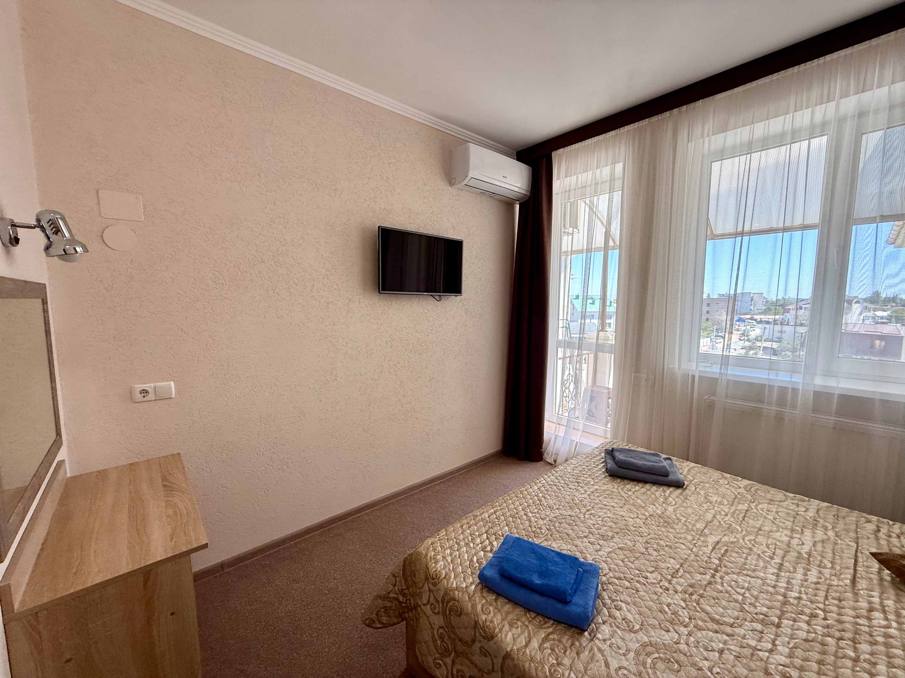 Большой двухместный номер с 1 кроватью