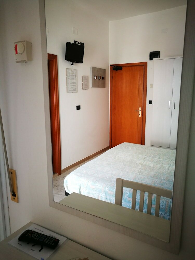 Double or Twin Room, Balcony, Partial Sea View