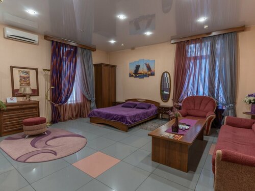 Люкс с кроватью размера «king-size» и гидромассажной ванной