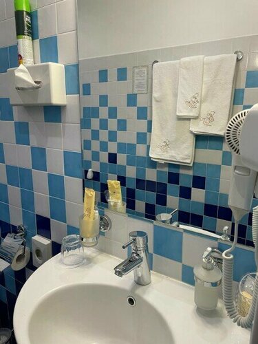 Небольшой двухместный номер с 1 кроватью