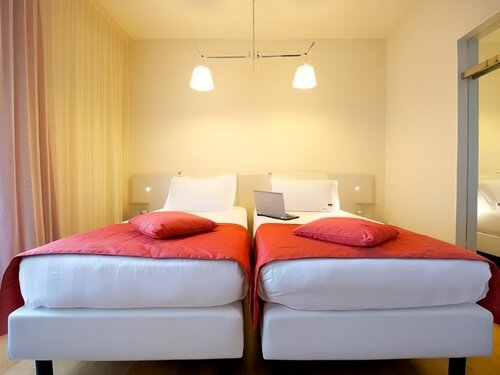 Classic Twin Room в Hotel Mercure Milano Solari 