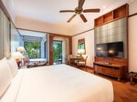 Family room, 1 King, Garden view, High floor, Balcony в JW Marriott Phuket Resort & Spa