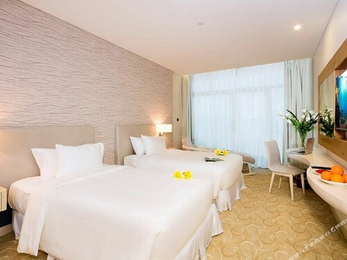 Номер «Премьер» с 2 односпальными кроватями в Diamond Bay Nha Trang Hotel