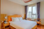 Улучшенный двухместный номер с 1 двуспальной кроватью в Sea Queen Hotel