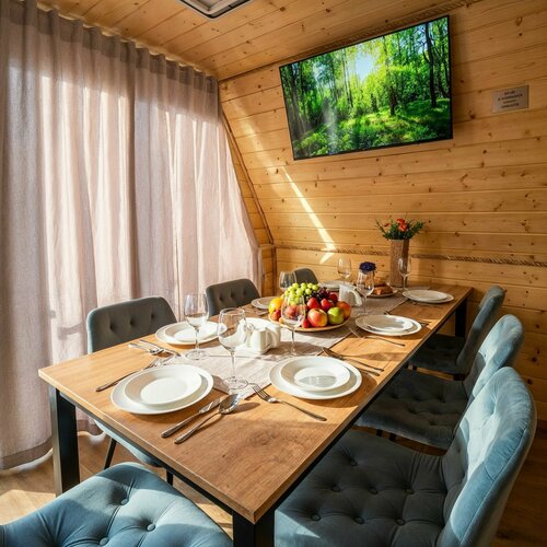 Семейный номер с видом на горы