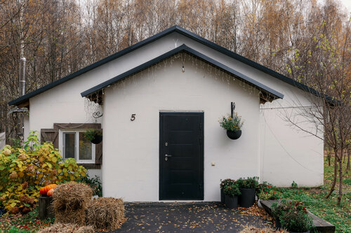 Коттедж с двумя спальнями в Поле