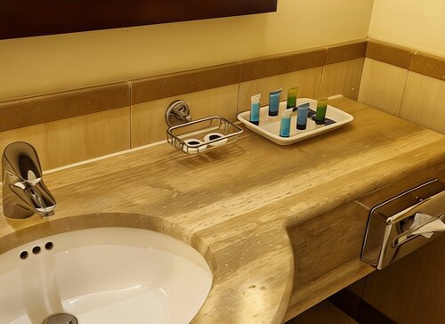 Угловой люкс в New Madinah Hotel