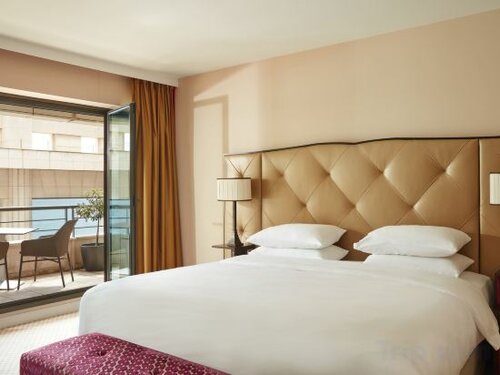 Deluxe King Room в Hyatt Regency Nice Palais de la Mediterranee