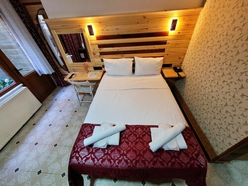 Economy Double Room - Basement Floor в Marmara Guesthouse