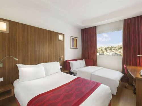 1 Queen Bed Room в Ramada Encore by Wyndham Tangier