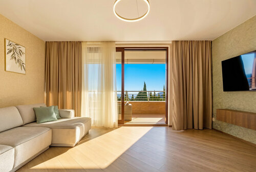 Апартаменты с видом на море в Фамилия Делюкс