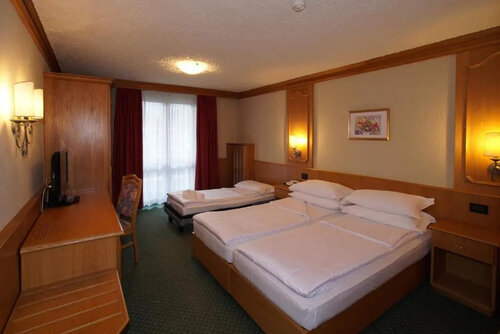 Трёхместный номер Classic в Hotel Intermonti