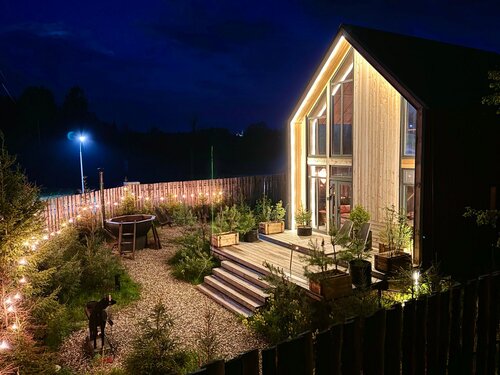 Дом Барн Хаус чёрный 85м2 с уникальным дизайном и тремя изолированными комнатами