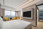 Номер «Премиум», 1 двуспальная кровать «Кинг-сайз» в Hilton Garden Inn Shanghai Lujiazui