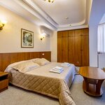 Делюкс в Ренессанс