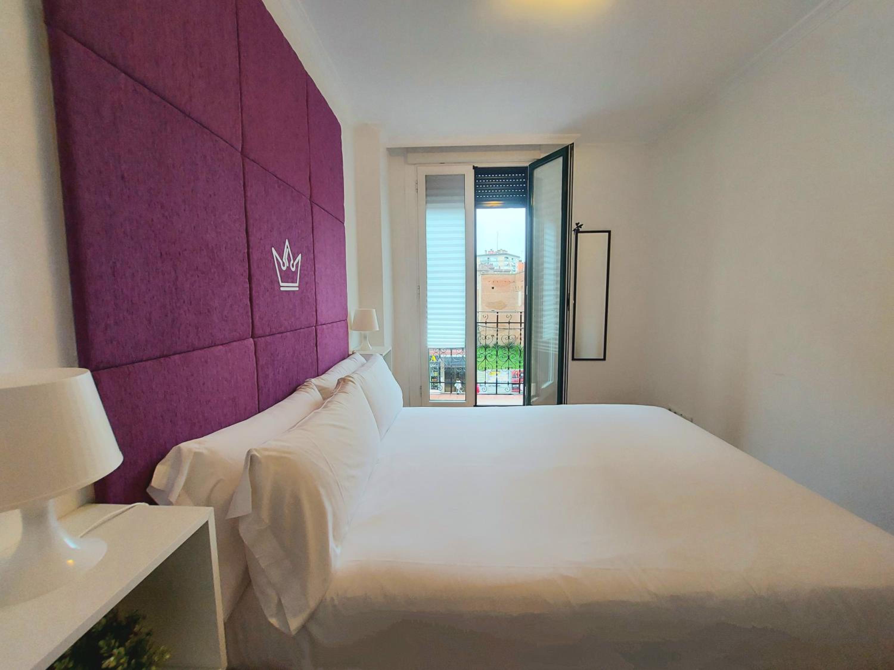 Apartment with Shower